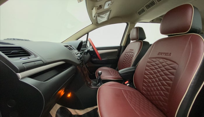 2018 Maruti Ertiga VDI SHVS LIMITED EDITION, Diesel, Manual, 24,998 km, Right Side Front Door Cabin