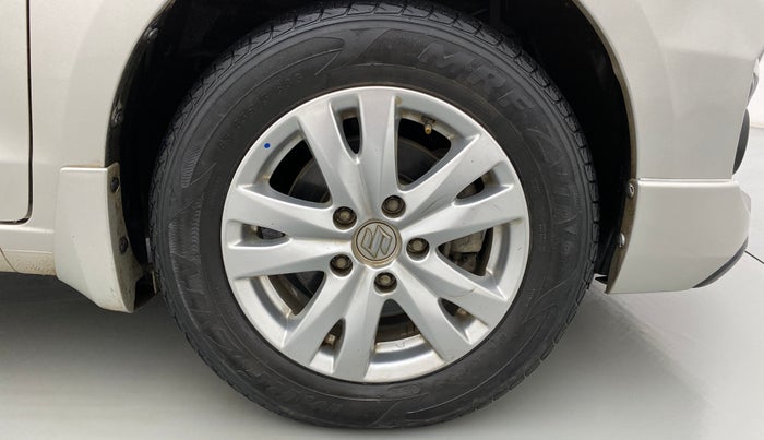 2018 Maruti Ertiga VDI SHVS LIMITED EDITION, Diesel, Manual, 24,998 km, Right Front Wheel