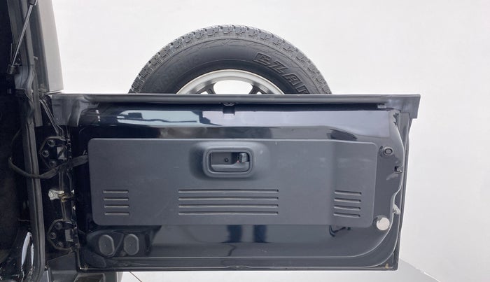 2021 Mahindra Thar LX PETROL HT 4WD AT, Petrol, Automatic, 23,446 km, Boot Door Open