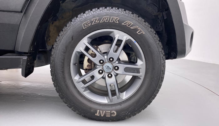 2021 Mahindra Thar LX PETROL HT 4WD AT, Petrol, Automatic, 23,446 km, Right Front Wheel