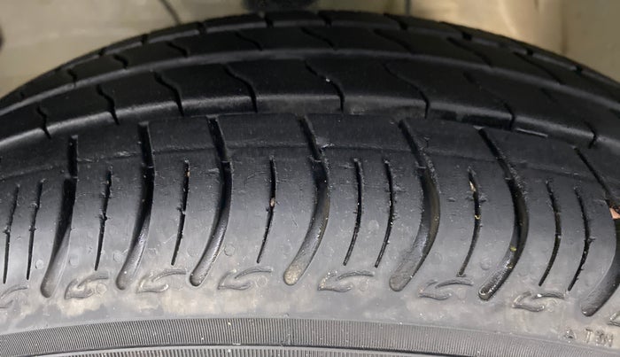 2019 Maruti S PRESSO VXI PLUS AGS, Petrol, Automatic, 5,343 km, Left Front Tyre Tread