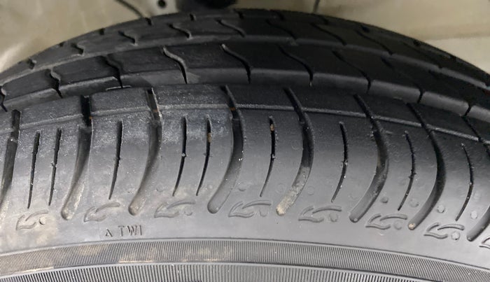 2019 Maruti S PRESSO VXI PLUS AGS, Petrol, Automatic, 5,343 km, Right Front Tyre Tread