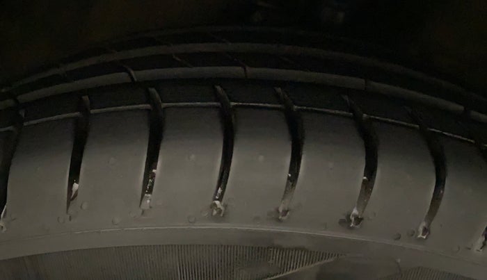 2020 Maruti Celerio VXI (O) CNG, CNG, Manual, 27,422 km, Right Rear Tyre Tread