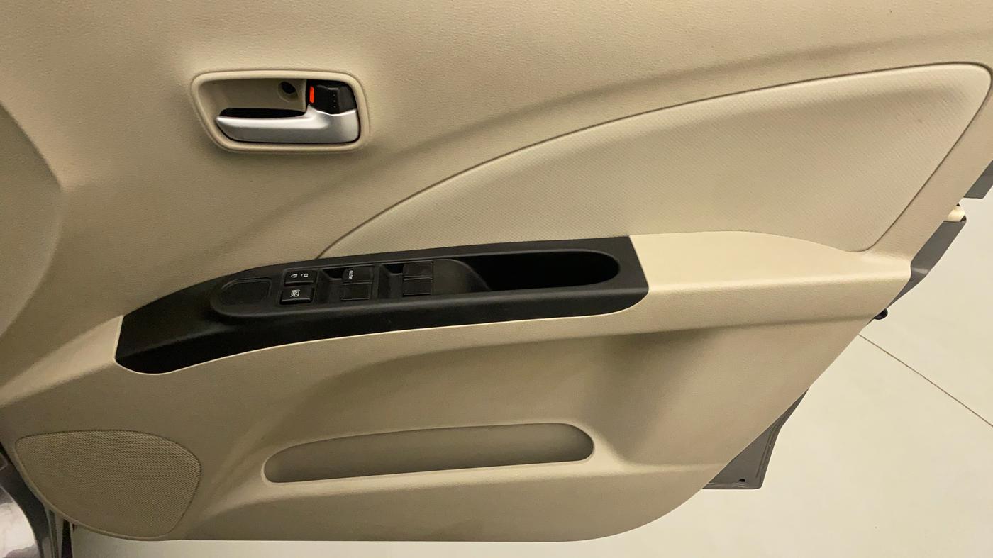 2020 Maruti Celerio VXI (O) CNG, CNG, Manual, 27,422 km, Driver Side Door Panels Control
