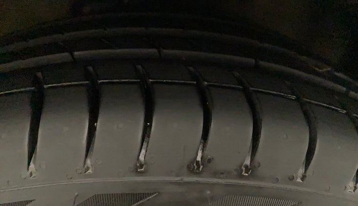 2020 Maruti Celerio VXI (O) CNG, CNG, Manual, 27,422 km, Right Front Tyre Tread