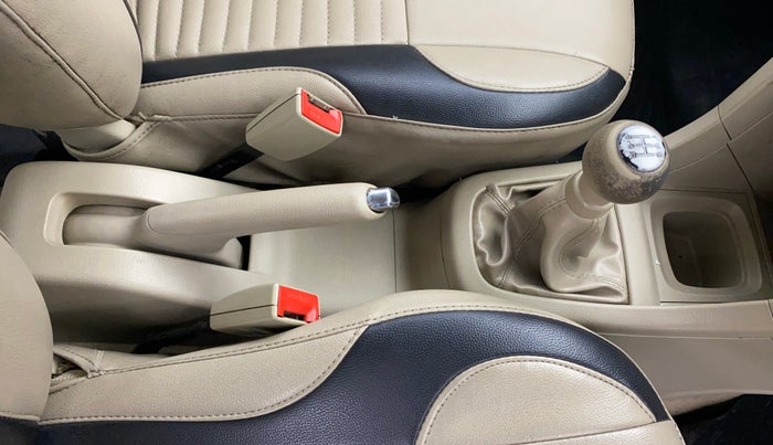 2016 Maruti Swift Dzire VXI, Petrol, Manual, 35,443 km, Gear Lever