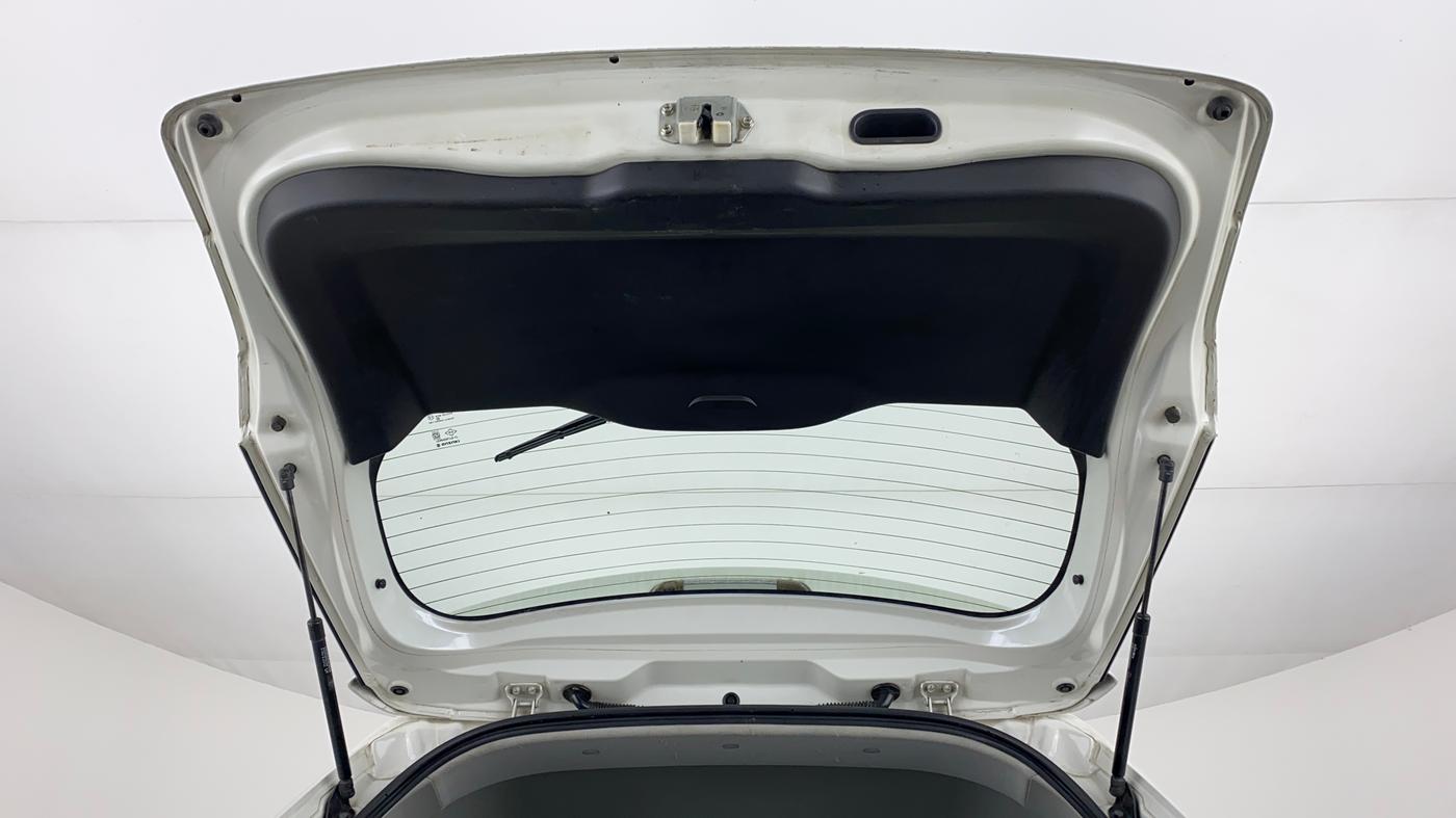 2018 Maruti Vitara Brezza ZDI + AMT, Diesel, Automatic, 98,499 km, Boot Door Open