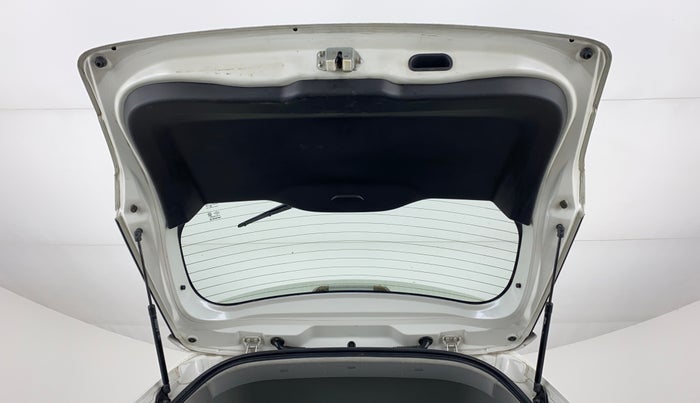 2018 Maruti Vitara Brezza ZDI + AMT, Diesel, Automatic, 98,499 km, Boot Door Open
