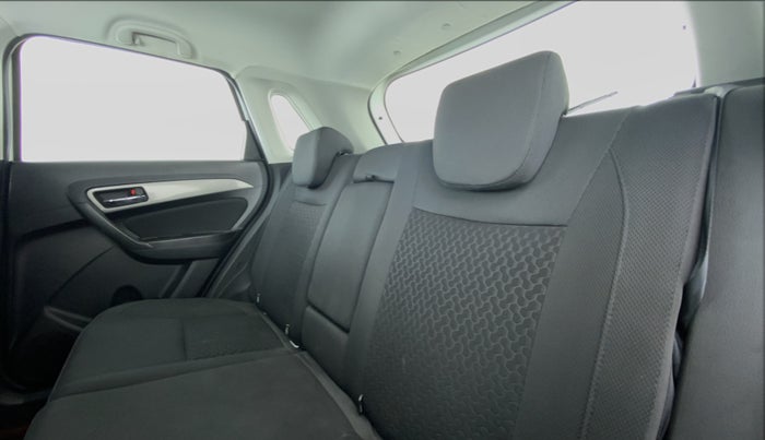 2018 Maruti Vitara Brezza ZDI + AMT, Diesel, Automatic, 98,499 km, Right Side Rear Door Cabin
