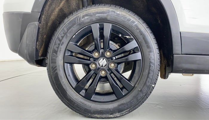 2018 Maruti Vitara Brezza ZDI + AMT, Diesel, Automatic, 98,499 km, Right Rear Wheel
