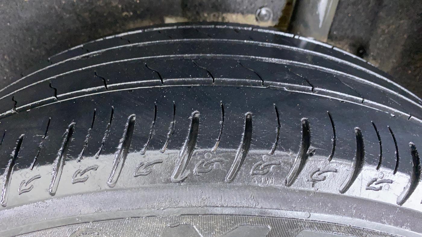 2018 Maruti Vitara Brezza ZDI + AMT, Diesel, Automatic, 98,499 km, Left Rear Tyre Tread
