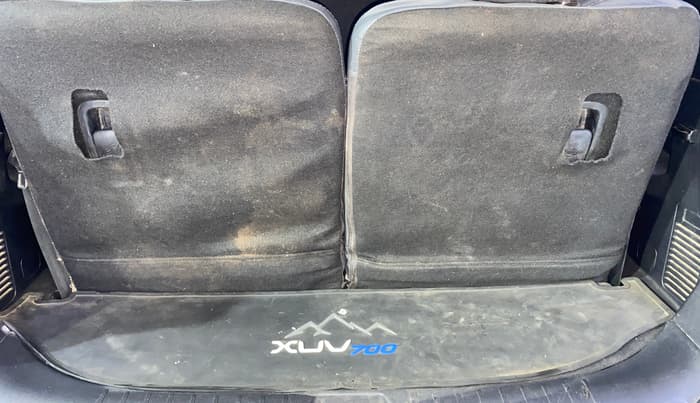 2022 Mahindra XUV700 AX 5 P MT 7 STR, Petrol, Manual, 66,407 km, Boot Inside