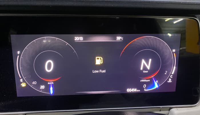 2022 Mahindra XUV700 AX 5 P MT 7 STR, Petrol, Manual, 66,407 km, Odometer Image