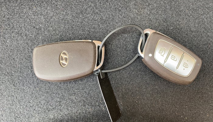 2015 Hyundai Grand i10 ASTA 1.2 KAPPA VTVT, Petrol, Manual, 22,978 km, Key Close Up