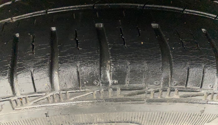 2015 Hyundai Grand i10 ASTA 1.2 KAPPA VTVT, Petrol, Manual, 22,978 km, Right Rear Tyre Tread