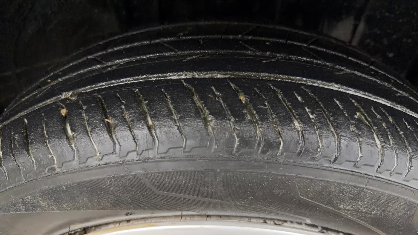 2022 Nissan MAGNITE XE, Petrol, Manual, 66,523 km, Right Front Tyre Tread
