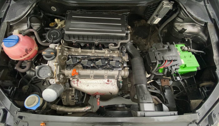 2013 Volkswagen Vento COMFORTLINE MT PETROL, Petrol, Manual, 50,898 km, Open Bonet