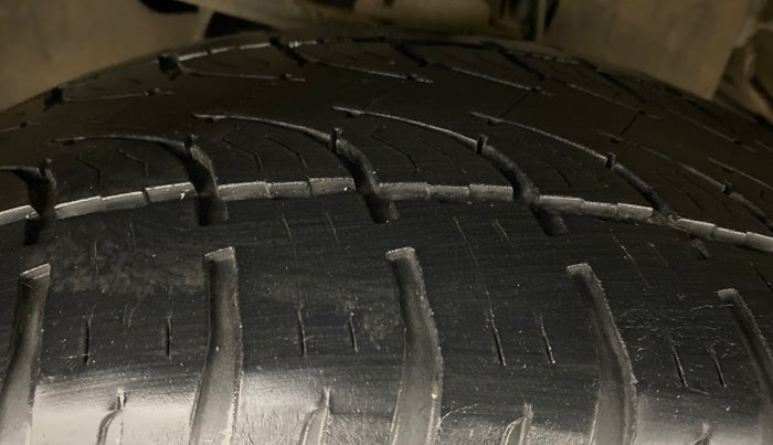 2017 Tata Hexa Varicor 400 XT, Diesel, Manual, 48,167 km, Left Front Tyre Tread