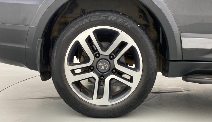 2017 Tata Hexa Varicor 400 XT, Diesel, Manual, 48,167 km, Right Rear Wheel