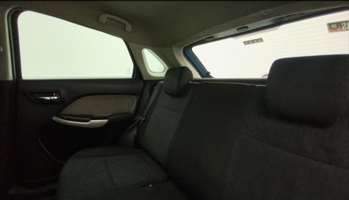 2015 Maruti Baleno ALPHA DIESEL 1.3, Diesel, Manual, 99,190 km, Right Side Rear Door Cabin