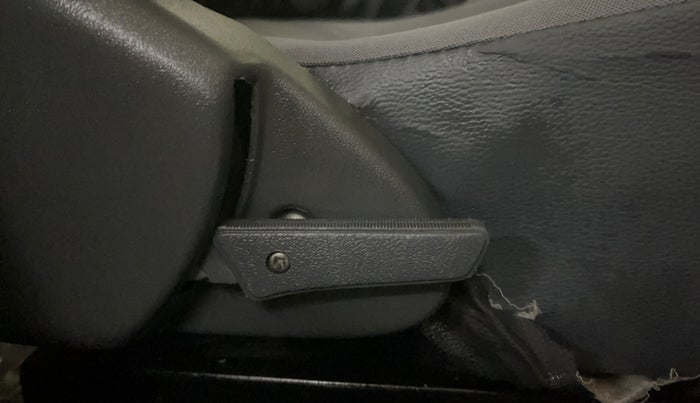 2014 Maruti Alto 800 LXI, Petrol, Manual, 47,303 km, Driver Side Adjustment Panel