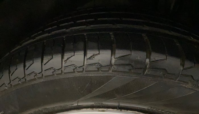 2021 Maruti S Cross SIGMA 1.5, Petrol, Manual, 19,639 km, Left Rear Tyre Tread