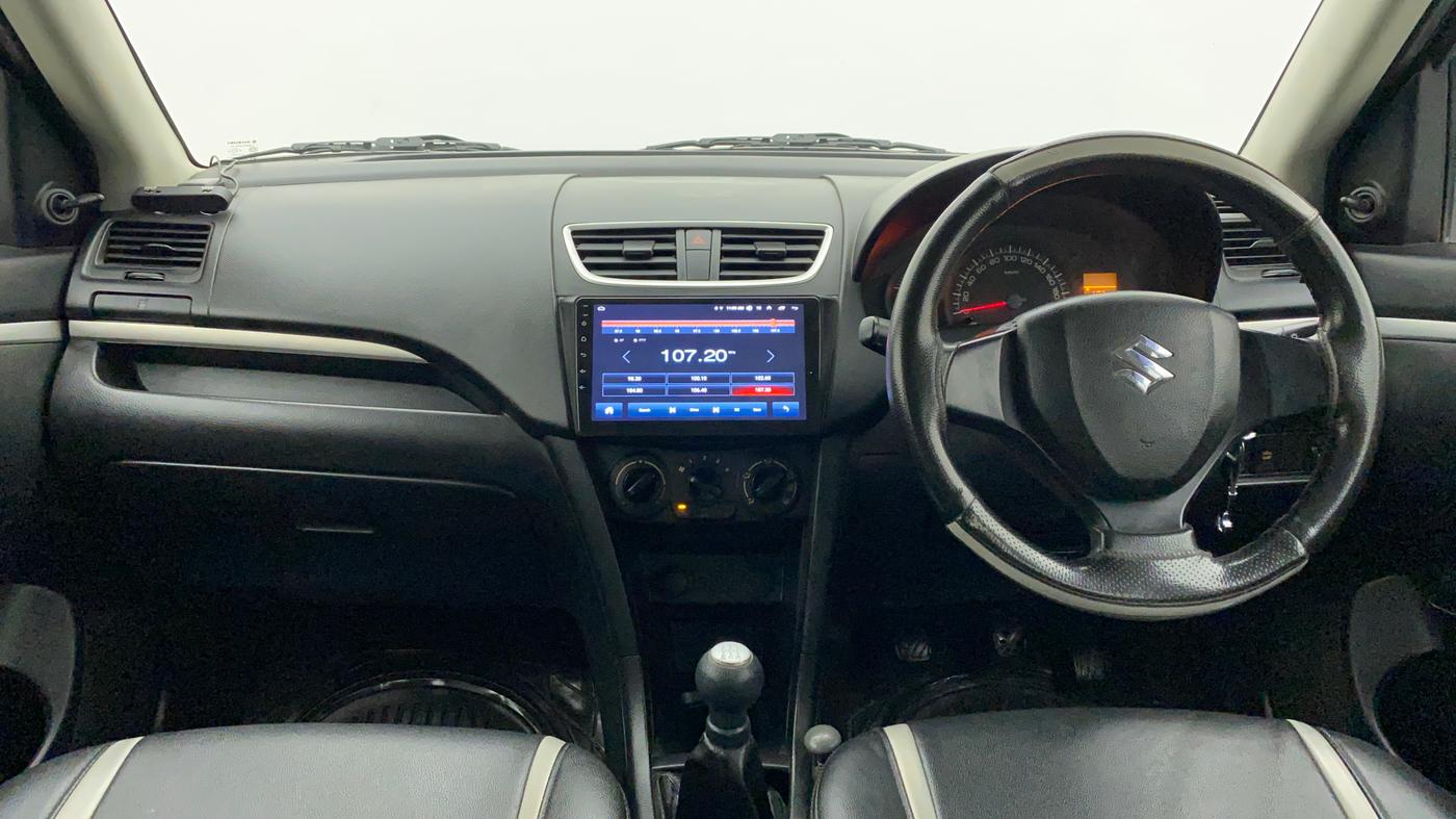 2015 Maruti Swift LXI, Petrol, Manual, 66,439 km, Dashboard