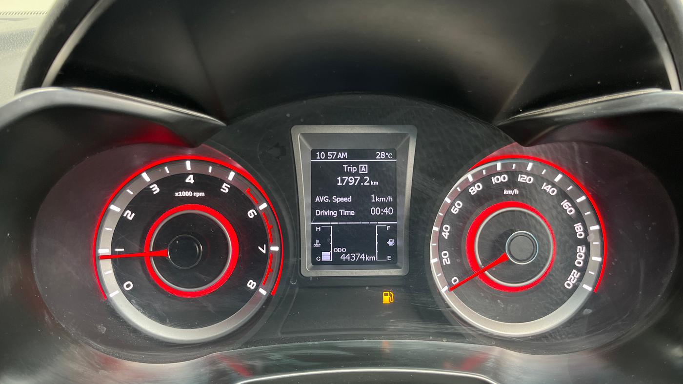 2021 Mahindra XUV300 W8 1.2 PETROL, Petrol, Manual, 44,374 km, Odometer Image