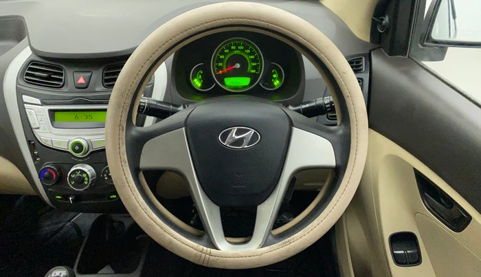 2017 Hyundai Eon MAGNA + AIRBAG, Petrol, Manual, 14,654 km, Steering Wheel Close Up