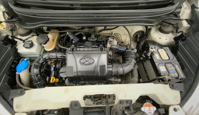 2017 Hyundai Eon MAGNA + AIRBAG, Petrol, Manual, 14,654 km, Open Bonet