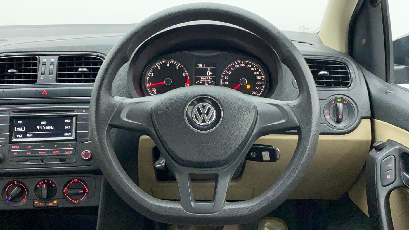 2017 Volkswagen Ameo COMFORTLINE 1.2L, CNG, Manual, 65,592 km, Steering Wheel Close Up