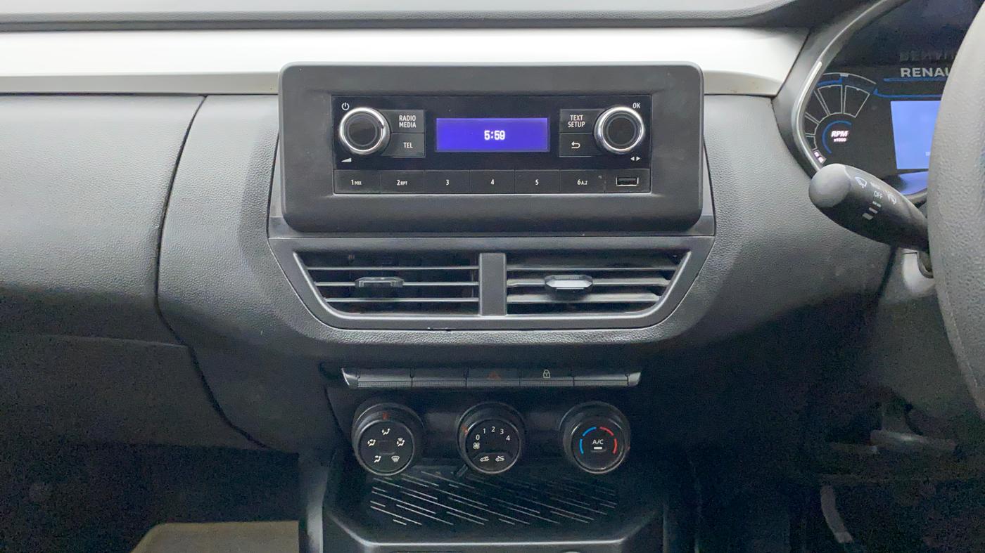 2021 Renault Kiger RXL 1.0 MT, Petrol, Manual, 23,355 km, Air Conditioner