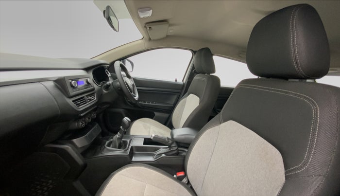 2021 Renault Kiger RXL 1.0 MT, Petrol, Manual, 23,355 km, Right Side Front Door Cabin