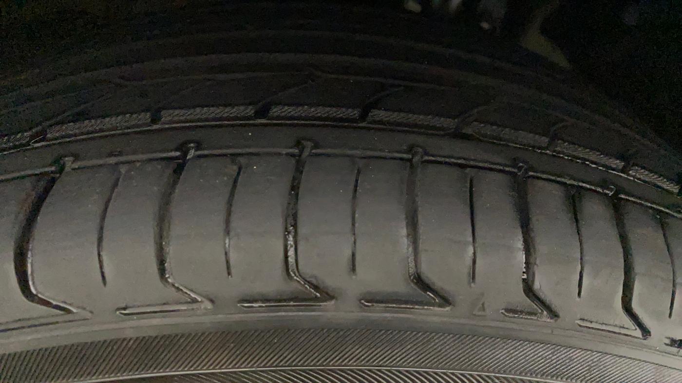 2017 Maruti Baleno ZETA CVT PETROL 1.2, Petrol, Automatic, 86,552 km, Right Rear Tyre Tread