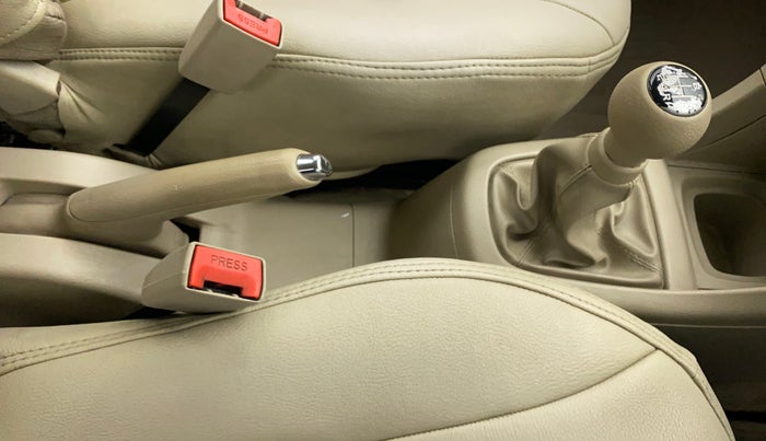 2014 Maruti Ertiga ZDI, Diesel, Manual, 83,007 km, Gear Lever