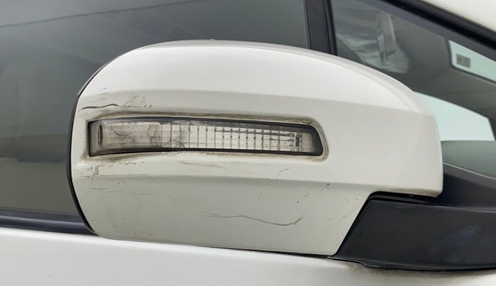 2014 Maruti Ertiga ZDI, Diesel, Manual, 83,007 km, Right rear-view mirror - Indicator light not working