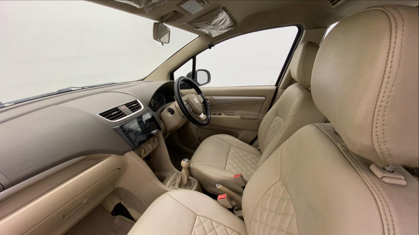 2014 Maruti Ertiga ZDI, Diesel, Manual, 83,007 km, Right Side Front Door Cabin