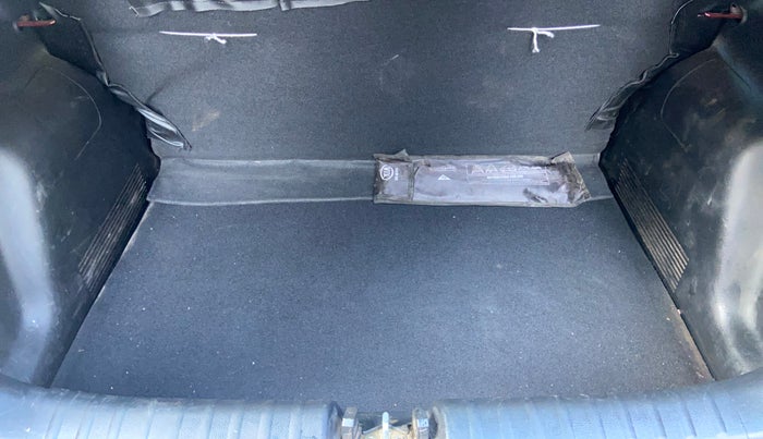 2021 KIA SONET HTK PLUS 1.5 AT, Diesel, Automatic, 94,136 km, Boot Inside