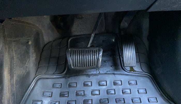 2021 KIA SONET HTK PLUS 1.5 AT, Diesel, Automatic, 94,136 km, Pedals