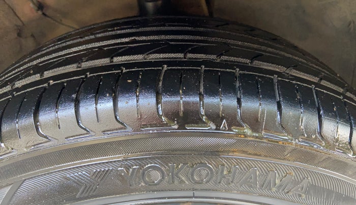 2021 KIA SONET HTK PLUS 1.5 AT, Diesel, Automatic, 94,136 km, Right Front Tyre Tread