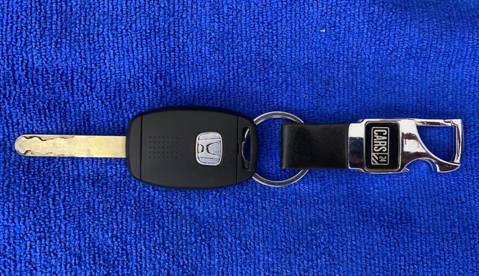 2013 Honda Amaze 1.2L I-VTEC S AT, Petrol, Automatic, 43,260 km, Key Close Up