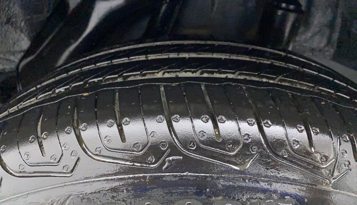 2013 Honda Amaze 1.2L I-VTEC S AT, Petrol, Automatic, 43,260 km, Left Rear Tyre Tread