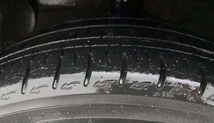 2020 Hyundai AURA S 1.2 AMT, Petrol, Automatic, 31,646 km, Left Front Tyre Tread