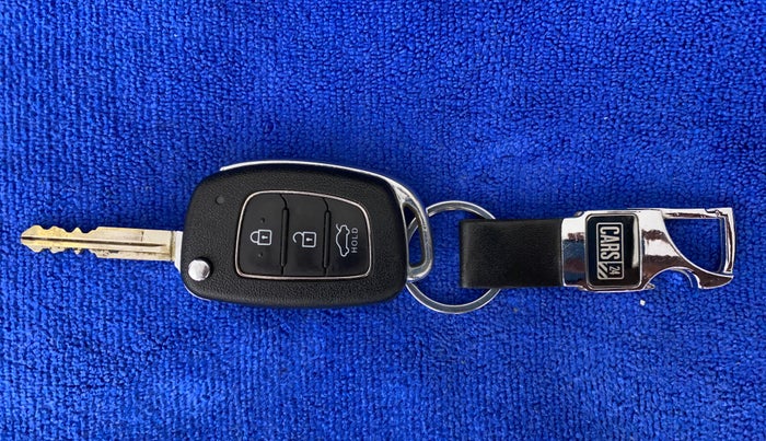 2020 Hyundai AURA S 1.2 AMT, Petrol, Automatic, 31,646 km, Key Close Up