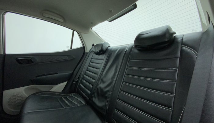 2020 Hyundai AURA S 1.2 AMT, Petrol, Automatic, 31,646 km, Right Side Rear Door Cabin