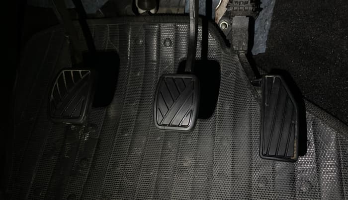 2018 Maruti Swift LXI, Petrol, Manual, 59,836 km, Pedals