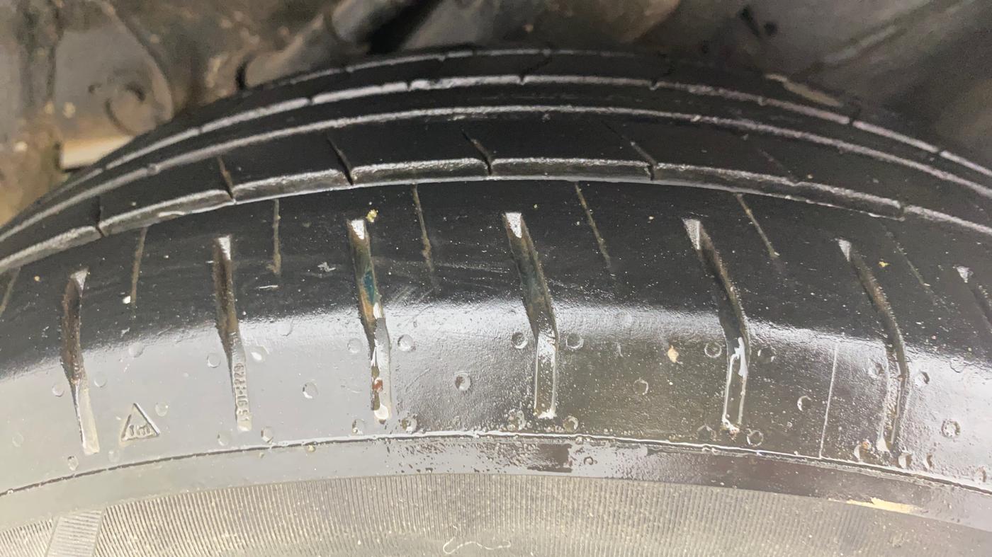 2019 Hyundai VENUE S 1.2, CNG, Manual, 61,737 km, Left Rear Tyre Tread
