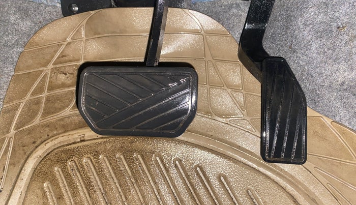 2014 Maruti Celerio VXI AMT, Petrol, Automatic, 72,944 km, Pedals