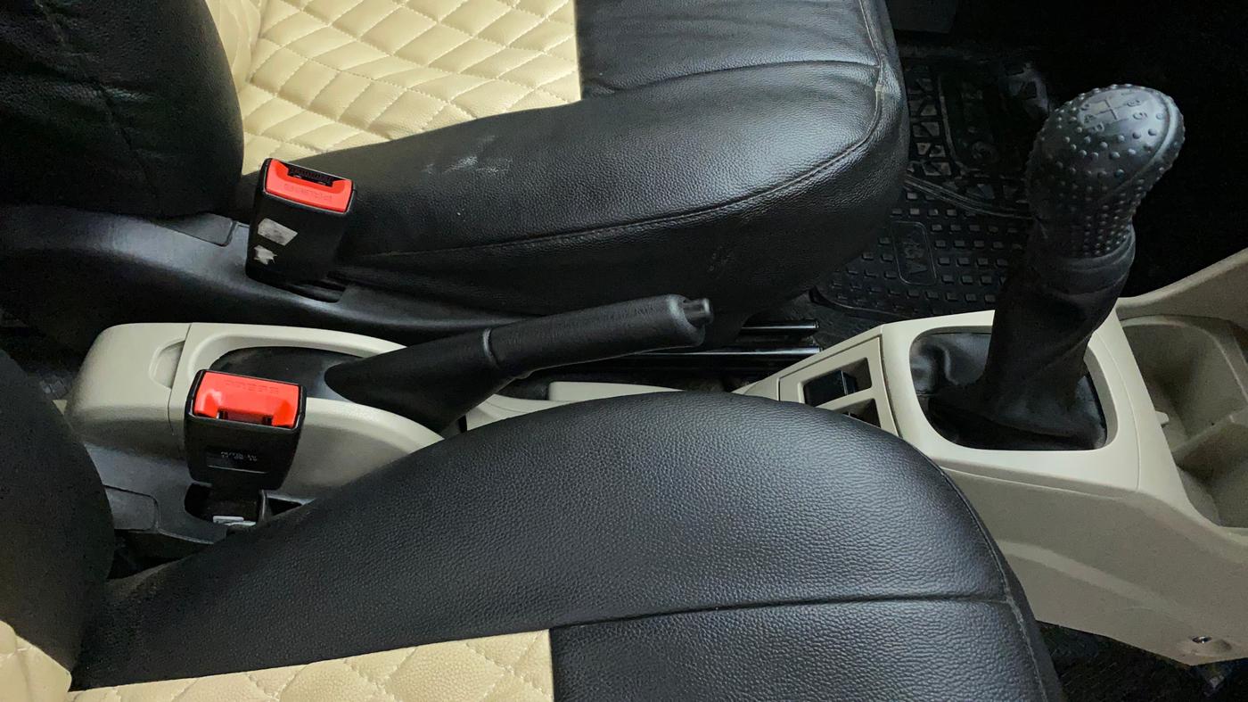 2019 Maruti Alto LXI, Petrol, Manual, 10,180 km, Gear Lever
