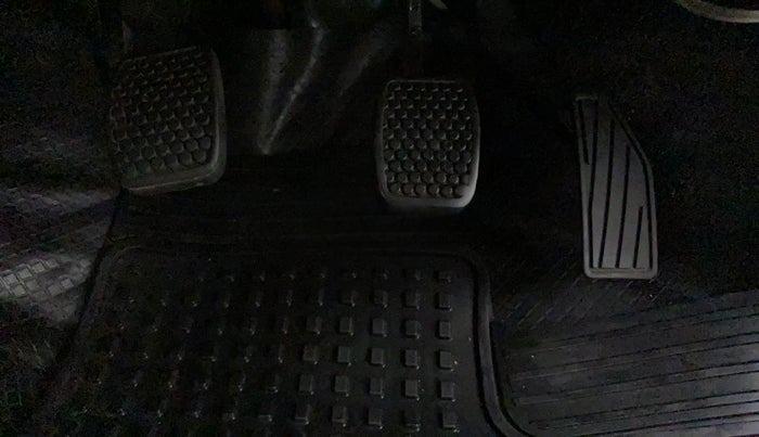 2019 Maruti Alto LXI, Petrol, Manual, 10,180 km, Pedals